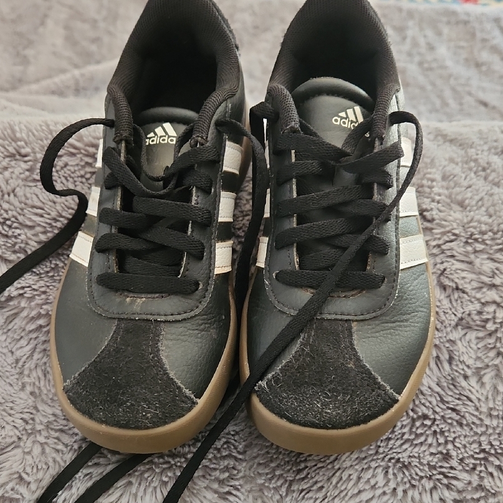 Adidas Kids Black and White Sneakers with Tan Sole